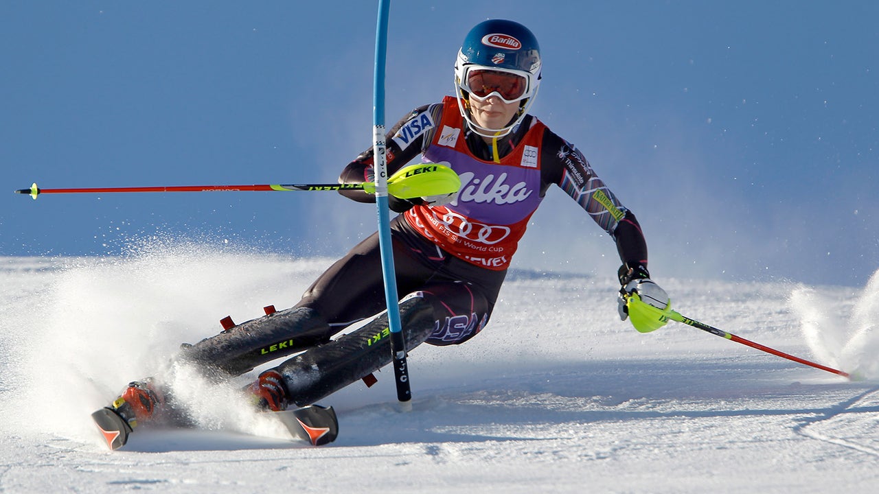 Women's alpine World Cup starts without favorite